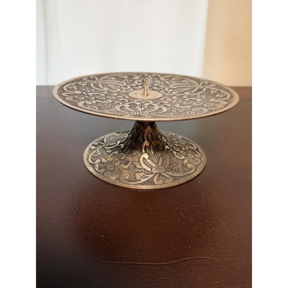 N/A ornate silver